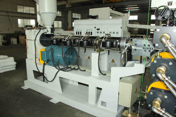 Single Screw TPU Sheet Extrusion Line Computerized Controlled